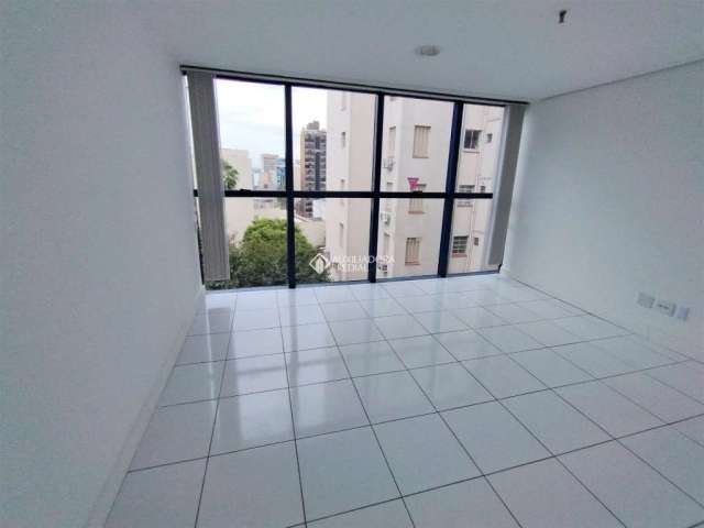 Sala comercial à venda na Praça Dom Feliciano, 26, Centro Histórico, Porto Alegre, 47 m2 por R$ 155.000