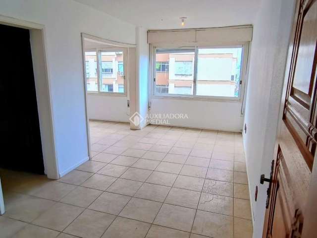 Apartamento com 2 quartos à venda na Avenida Guaíba, 3400, Vila Assunção, Porto Alegre, 77 m2 por R$ 236.000