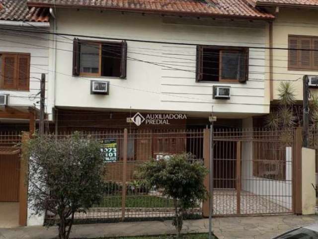 Casa com 3 quartos à venda na Rua Madre Bárbara Maix, 445, Jardim Itu Sabará, Porto Alegre, 144 m2 por R$ 745.000