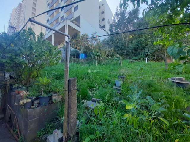 Terreno à venda na Rua Agostinho Peves, 999, Petrópolis, Caxias do Sul, 480 m2 por R$ 700.000