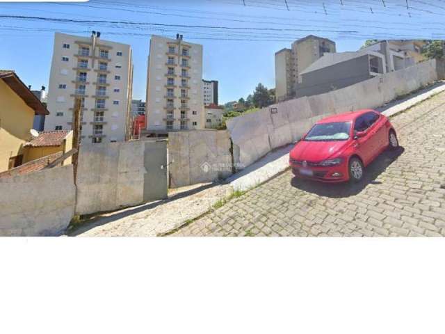 Terreno à venda na Rua Cubilai Schio, 999, Nossa Senhora da Saúde, Caxias do Sul, 360 m2 por R$ 300.000