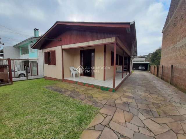 Casa com 3 quartos à venda na Sabina Pedroni Boff, 183, São Caetano, Caxias do Sul, 360 m2 por R$ 480.000