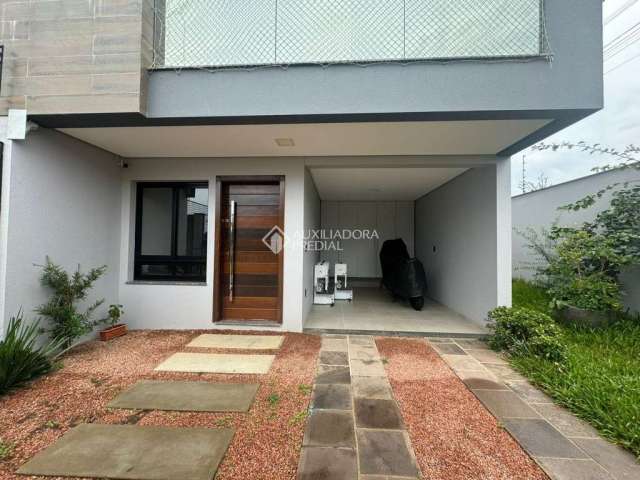 Casa com 3 quartos à venda na Rua Odilla Gubert, 1428, Nossa Senhora da Saúde, Caxias do Sul, 121 m2 por R$ 749.000