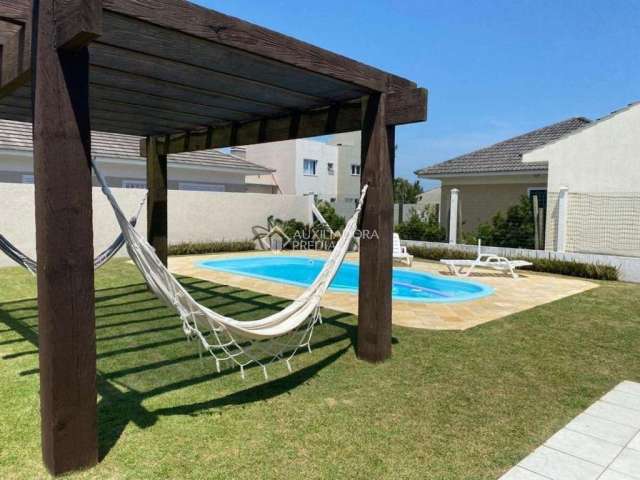 Casa com 3 quartos à venda na Das Azaleias, 699, Noiva Do Mar, Xangri-Lá, 130 m2 por R$ 1.600.000