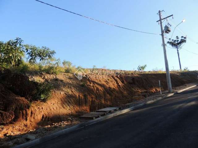 Terreno à venda na waldi kisch, 16, Moura, Gramado, 450 m2 por R$ 550.000