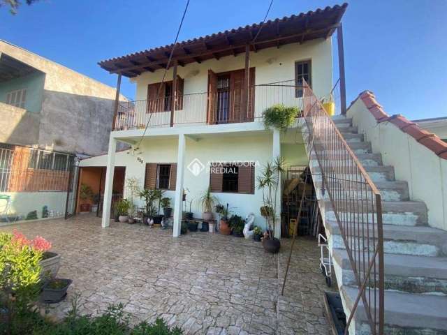 Casa com 3 quartos à venda na SESSENTA E CINCO (CJ HAB R C GONCALVES), 165, Jardim Santa Rita, Guaíba, 145 m2 por R$ 240.000