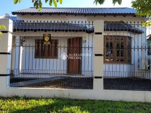 Casa com 2 quartos à venda na Rua Anita Garibaldi, 201, Jardim dos Lagos, Guaíba, 90 m2 por R$ 550.000