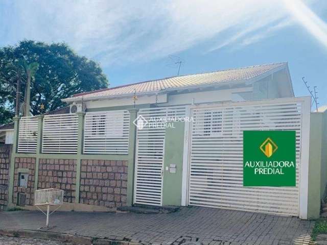 Casa com 3 quartos à venda na GABRIEL A FORTUNA, DOUTOR, 120, Centro, Guaíba, 212 m2 por R$ 850.000