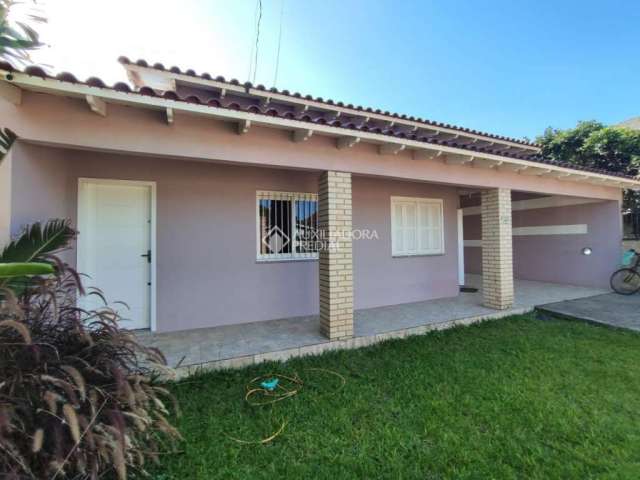 Casa com 3 quartos à venda na Rua Ipiranga, 125, Flórida, Guaíba, 210 m2 por R$ 620.000