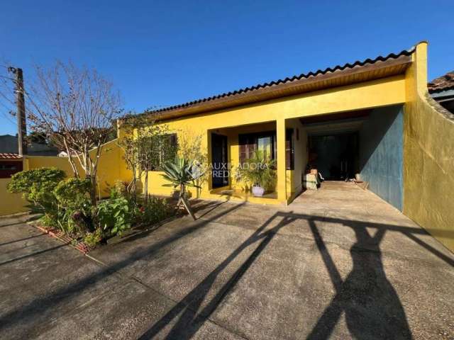 Casa com 3 quartos à venda na Maneca Paiva, 204, Coronel Nassuca, Guaíba, 123 m2 por R$ 350.000