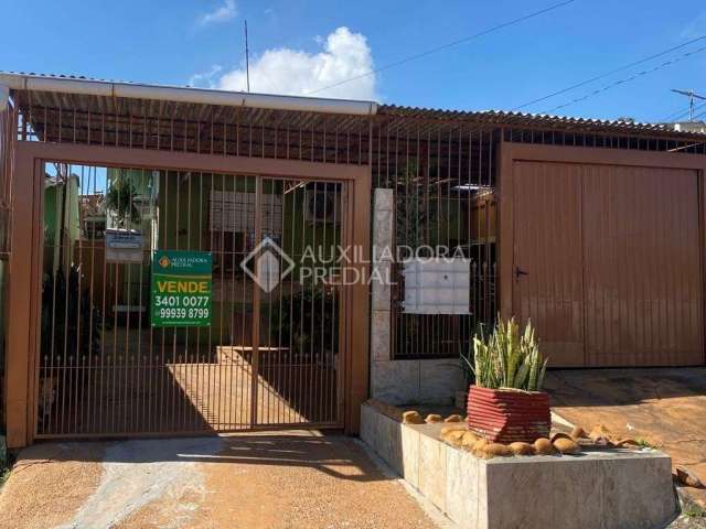 Casa com 3 quartos à venda na Mario Jardim, 85, Morada da Colina, Guaíba, 140 m2 por R$ 297.000