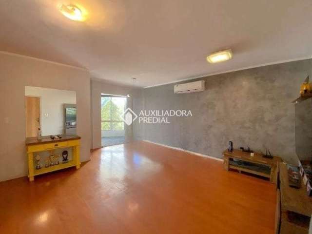 Apartamento com 3 quartos à venda na Rua Monte Castelo, 1264, Nossa Senhora das Graças, Canoas, 101 m2 por R$ 450.000