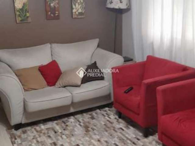 Apartamento com 2 quartos à venda na Rua Lasar Segall, 530, São Sebastião, Porto Alegre, 57 m2 por R$ 190.000