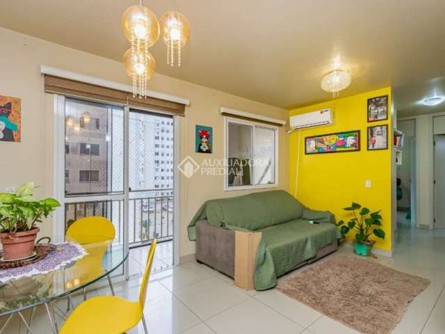 Apartamento com 3 quartos à venda na Avenida José Aloísio Filho, 1185, Humaitá, Porto Alegre, 70 m2 por R$ 359.980