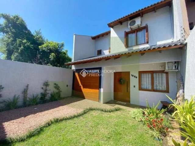 Casa com 3 quartos à venda na Avenida Oscar Uebel, 1086, Campestre, São Leopoldo, 147 m2 por R$ 649.900