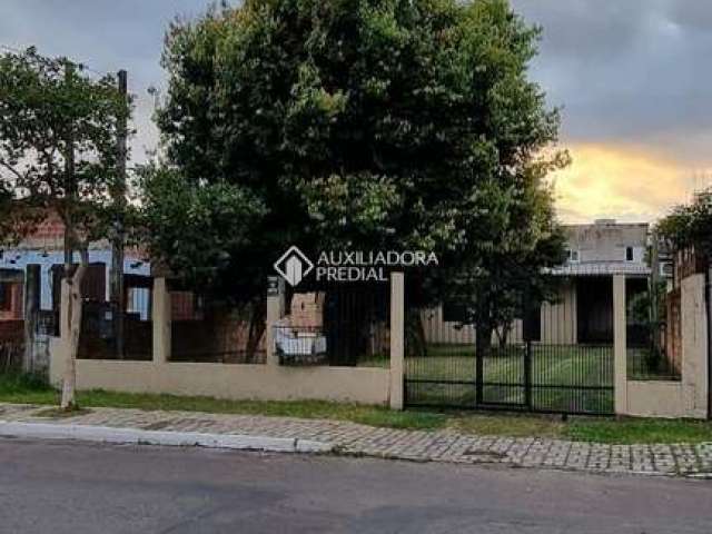 Casa com 2 quartos à venda na Rua Cangucu, 898, Mathias Velho, Canoas, 108 m2 por R$ 350.000