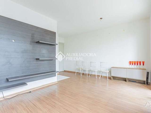 Apartamento com 3 quartos à venda na Avenida José Aloísio Filho, 411, Humaitá, Porto Alegre, 67 m2 por R$ 295.000