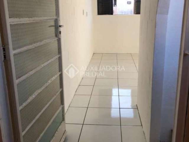 Apartamento com 2 quartos à venda na Avenida Adelino Ferreira Jardim, 80, Rubem Berta, Porto Alegre, 43 m2 por R$ 95.400