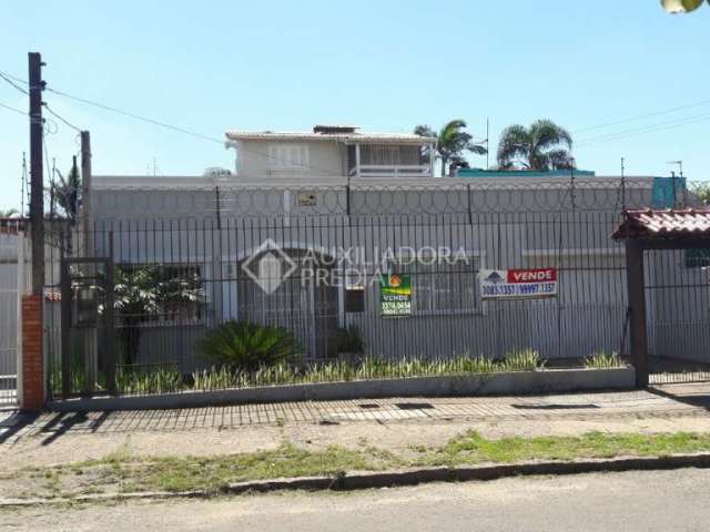 Casa com 5 quartos à venda na Avenida Delmar Rocha Barbosa, 356, Parque Santa Fé, Porto Alegre, 90 m2 por R$ 798.010