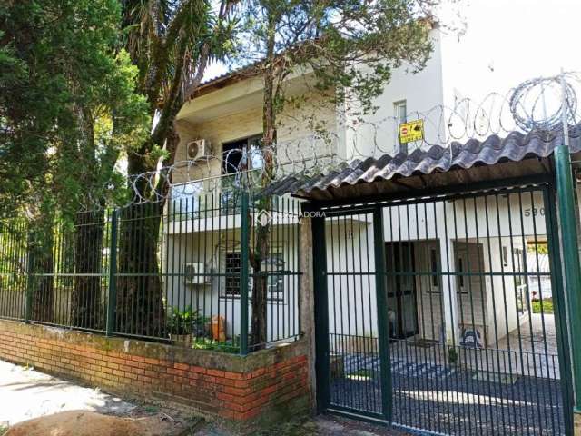 Casa com 3 quartos à venda na Rua Lauro Rodrigues, 590, Costa e Silva, Porto Alegre, 197 m2 por R$ 520.000