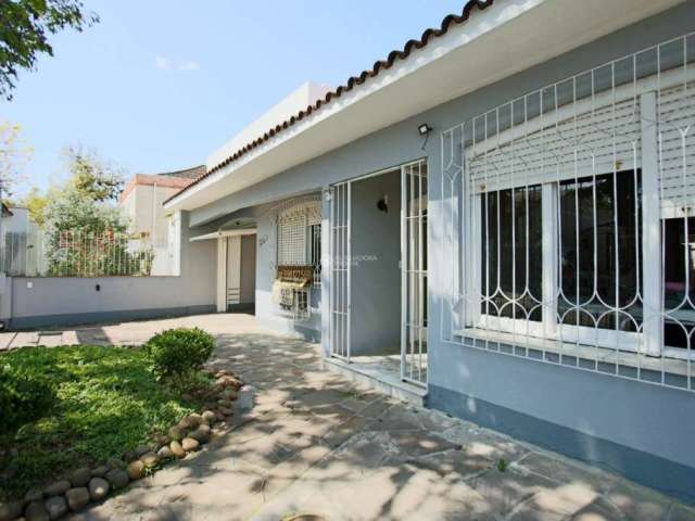 Casa em condomínio fechado com 3 quartos à venda na Rua Alfredo Silveira Dias, 223, Nonoai, Porto Alegre, 315 m2 por R$ 850.000