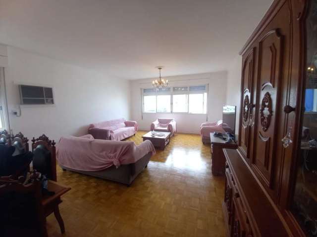 Apartamento com 3 quartos à venda na Avenida Independência, 532, Independência, Porto Alegre, 151 m2 por R$ 770.000