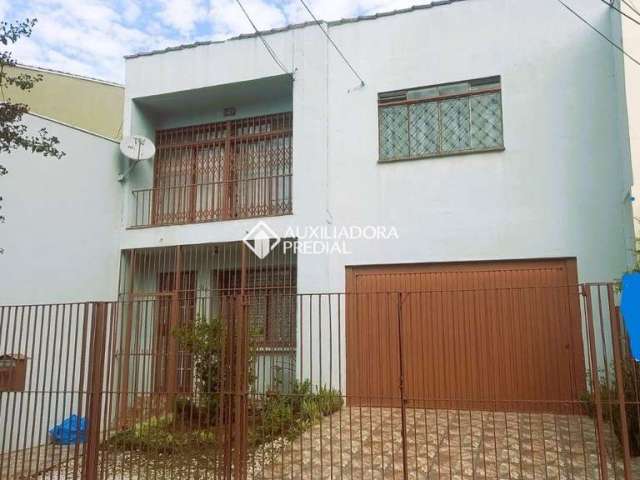 Casa com 4 quartos à venda na Rua Gomes Jardim, 849, Santana, Porto Alegre, 256 m2 por R$ 955.000