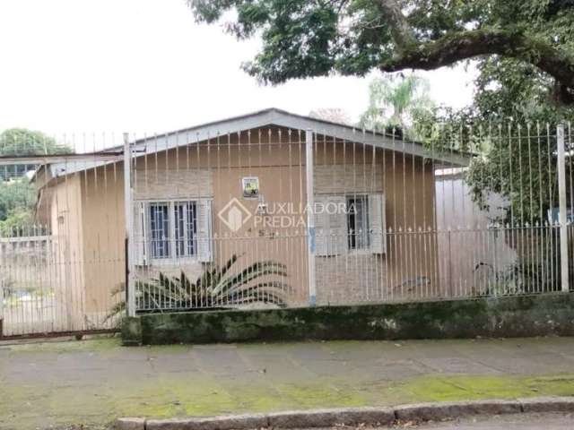 Casa com 3 quartos à venda na Avenida Engenheiro Ludolfo Boehl, 453, Teresópolis, Porto Alegre, 243 m2 por R$ 540.000