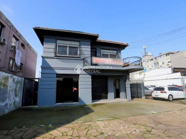 Casa com 5 quartos à venda na Avenida Professor Oscar Pereira, 1376, Azenha, Porto Alegre, 240 m2 por R$ 1.100.000