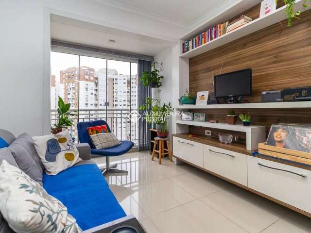 Apartamento com 3 quartos à venda na Avenida Benno Mentz, 100, Vila Ipiranga, Porto Alegre, 74 m2 por R$ 586.000