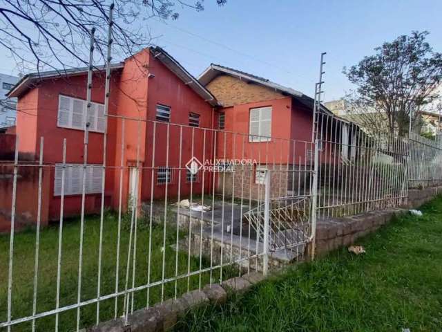 Casa com 5 quartos à venda na MATIAS JOSE BINS, 1010, Vila Jardim, Porto Alegre, 184 m2 por R$ 1.530.000