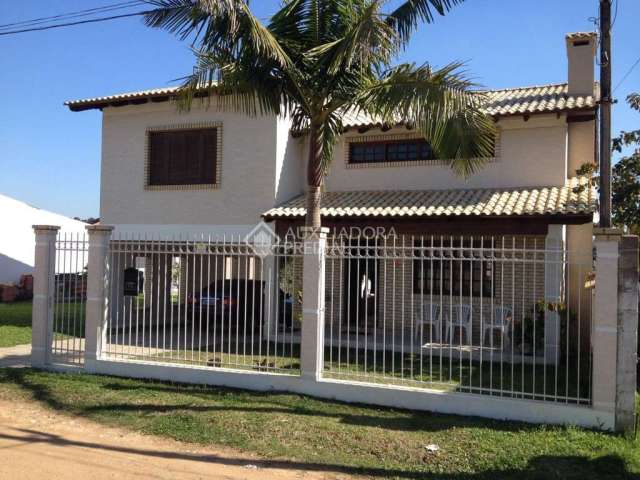 Casa em condomínio fechado com 2 quartos à venda na BERTOLIN, 50, Centro, Viamão, 260 m2 por R$ 410.000