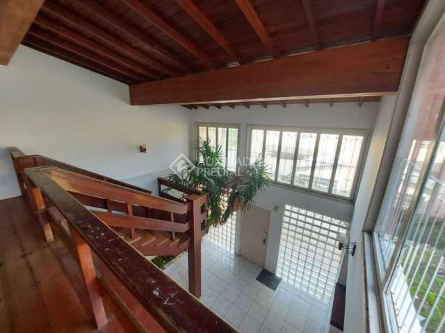 Casa em condomínio fechado com 7 quartos à venda na Avenida Belém, 68, Teresópolis, Porto Alegre, 650 m2 por R$ 1.700.000
