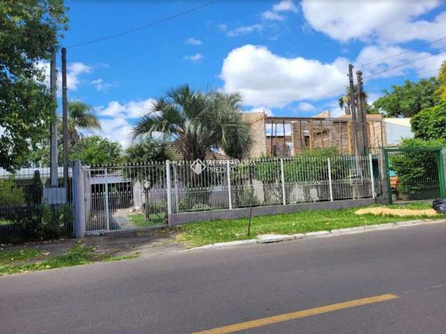 Casa com 3 quartos à venda na Rua Bagé, 904, Niterói, Canoas, 484 m2 por R$ 550.000