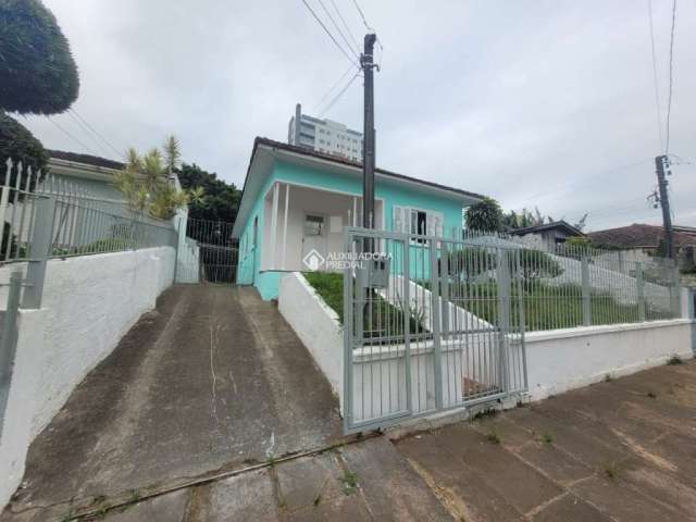 Casa com 3 quartos à venda na Rua Pedro Lerbach, 818, Centro, Esteio, 87 m2 por R$ 610.000