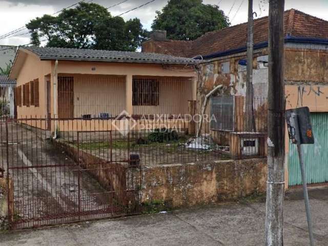 Casa com 4 quartos à venda na Rua Rio Grande, 1135, Centro, Esteio, 213 m2 por R$ 430.000