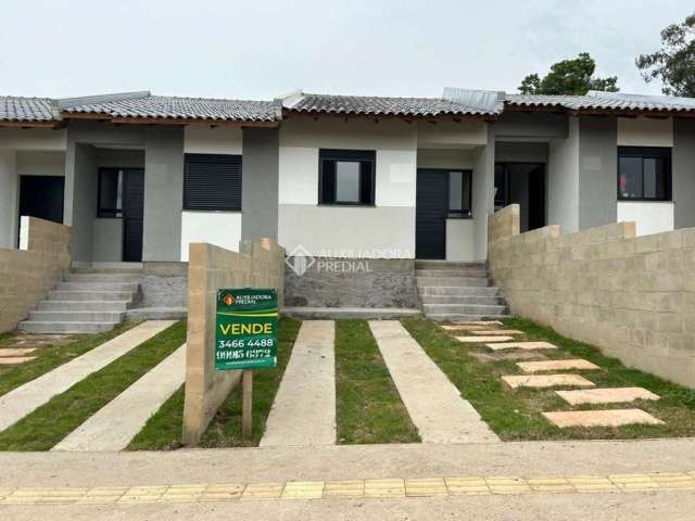 Casa com 2 quartos à venda na Clementino Cambruzzi, 59, Nossa Chácara, Gravataí, 44 m2 por R$ 220.000