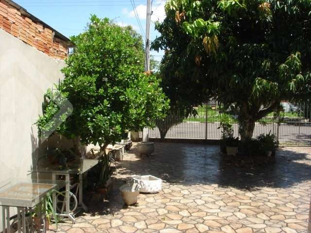 Casa com 3 quartos à venda na Rua Clóvis Beviláqua, 1947, Harmonia, Canoas, 120 m2 por R$ 250.000