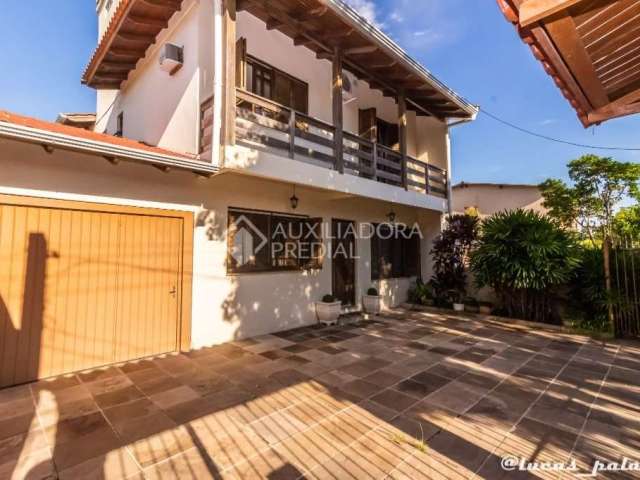 Casa em condomínio fechado com 3 quartos à venda na Rua Manoel Bonfim, 93, São José, Canoas, 240 m2 por R$ 747.000