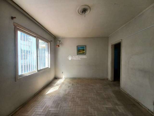 Apartamento com 3 quartos à venda na Avenida Coronel Gastão Haslocher Mazeron, 46, Medianeira, Porto Alegre, 87 m2 por R$ 240.000