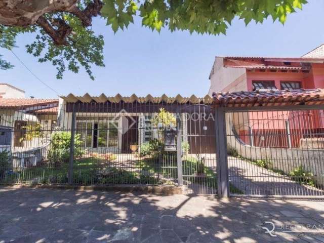 Casa com 3 quartos à venda na Rua Doutor Prudente de Moraes, 320, Chácara das Pedras, Porto Alegre, 300 m2 por R$ 1.299.000