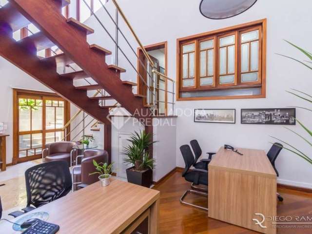 Casa em condomínio fechado com 5 quartos à venda na Beco Circular, 361, Vila Jardim, Porto Alegre, 452 m2 por R$ 1.980.000