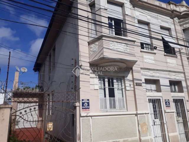 Terreno em condomínio fechado à venda na Rua Comendador Azevedo, 287, Floresta, Porto Alegre, 140 m2 por R$ 1.250.000