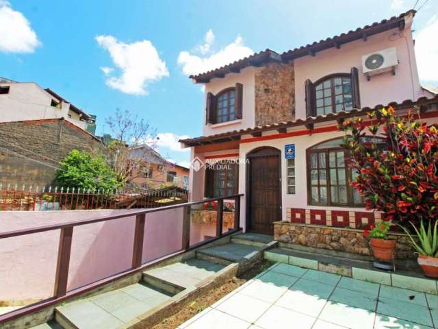 Casa com 3 quartos à venda na Rua Javari, 47, Cristo Redentor, Porto Alegre, 233 m2 por R$ 750.000