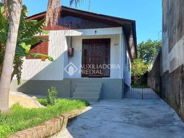 Casa com 3 quartos à venda na Rua Paul Harris, 289, Jardim Itu Sabará, Porto Alegre, 90 m2 por R$ 320.000