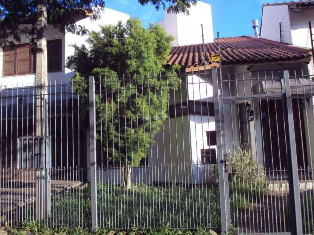 Casa com 4 quartos à venda na Avenida Senador Daniel Krieger, 187, Jardim Itu Sabará, Porto Alegre, 330 m2 por R$ 1.100.000