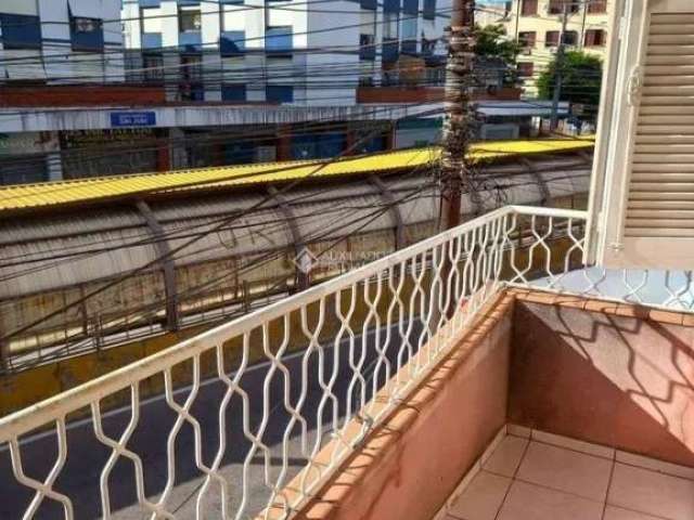 Apartamento com 3 quartos à venda na Avenida Benjamin Constant, 86, São João, Porto Alegre, 125 m2 por R$ 267.000