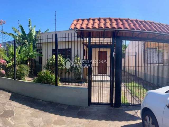 Casa com 3 quartos à venda na Rua Abílio Miller, 194, Jardim Itu Sabará, Porto Alegre, 155 m2 por R$ 749.000