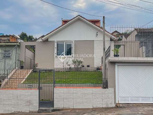 Casa com 4 quartos à venda na Rua Ângelo Crivellaro, 84, Jardim do Salso, Porto Alegre, 173 m2 por R$ 1.300.000