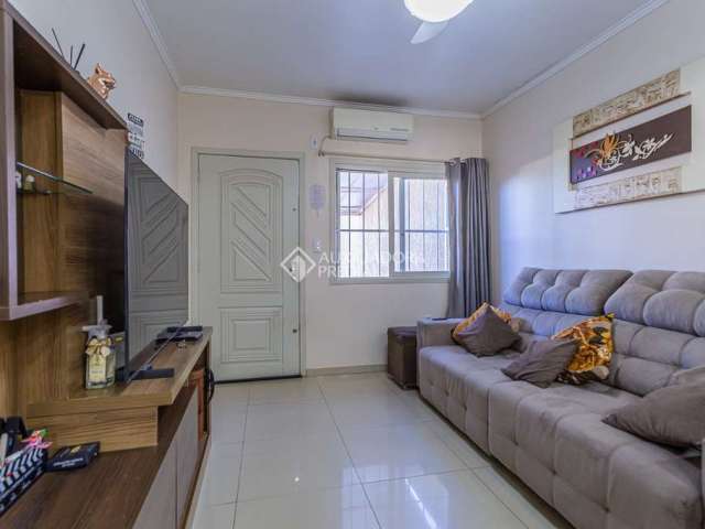 Casa com 2 quartos à venda na Rua Vereador Terezio Meireles, 35, Jardim Leopoldina, Porto Alegre, 65 m2 por R$ 390.000